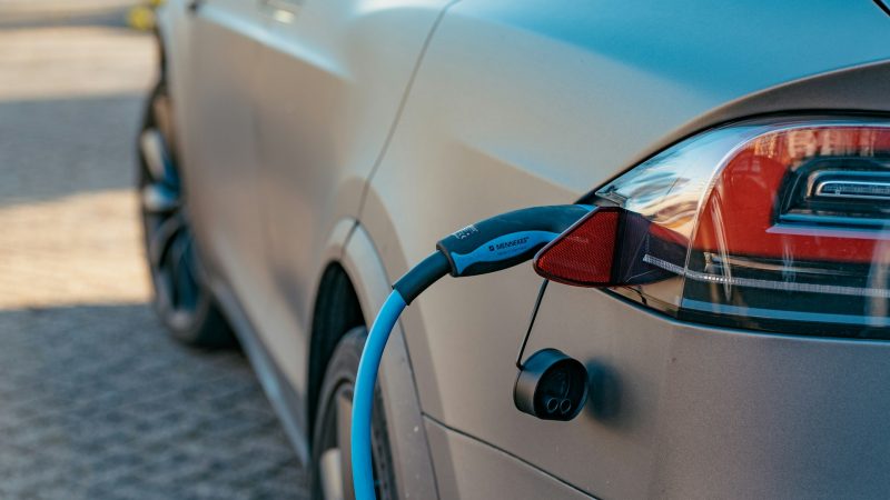 The High-Stakes Hustle of Autonomous Tech and the Reality of the Electric Wagon